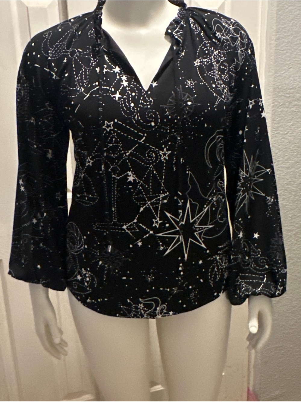 White House Black Market Black Star & Constellation Print Blouse